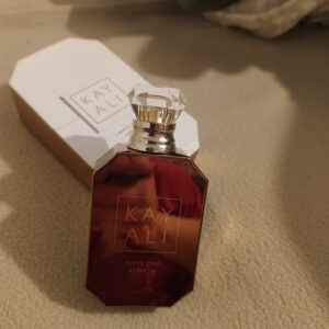 Kayali Amber only
